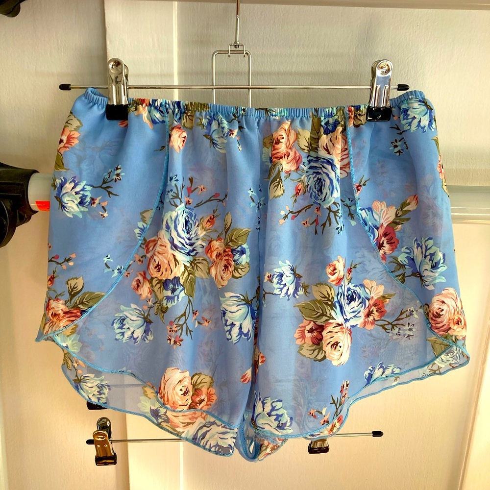 Mesh shorties for ballet from Jule